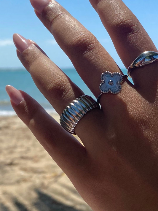 CROISSANT ring